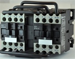 TC2-D1801-B6...3 POLE REVERSING CONTACTOR 24/60VAC, WITH AC OPERATING COIL, N C AUX CONTACT