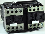 TP2-D2510-BD...3 POLE REVERSING CONTACTOR 24VDC, WITH DC OPERATING COIL, N-O AUX CONTACT